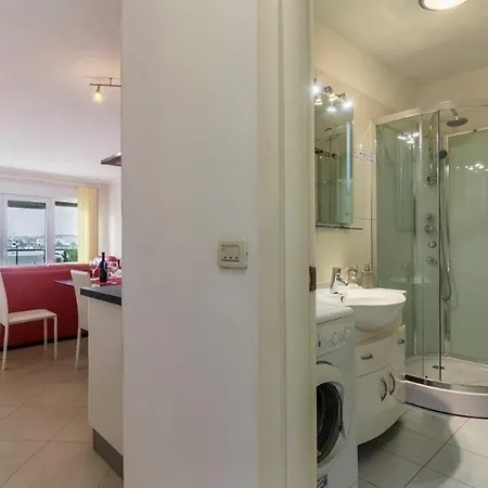 Apartment Dubravka Near The Sandy Medulin